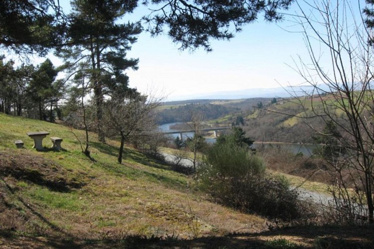 Aire de pique-nique vue sur la Loire