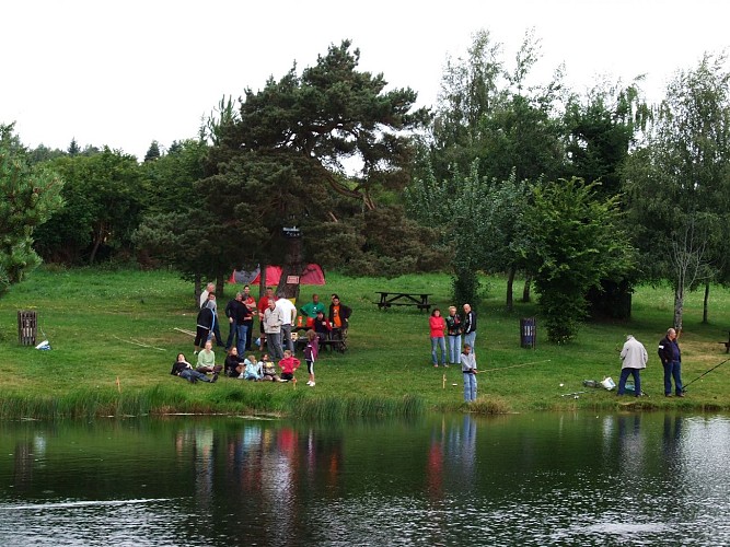 Plan d'eau de Védrines Saint-Loup - Pêche