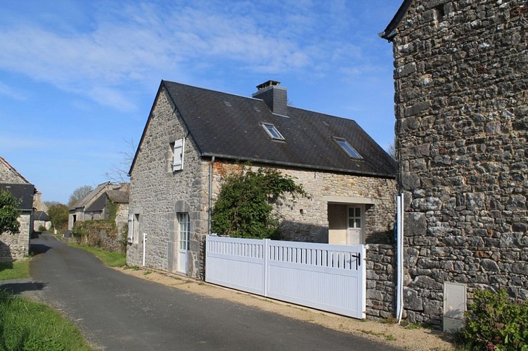 Gite orval sur sienne montchaton macours pascale les pommiers (3)