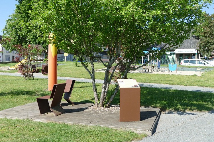 Chénéraille Aire de jeux