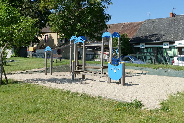 Chénéraille Aire de jeux
