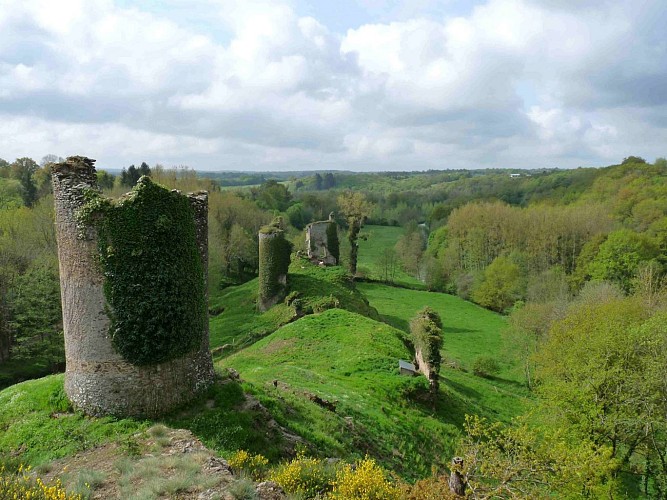 Les Ruines du Château de Malval_1