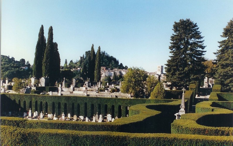 Cimetière classé de Forcalquier