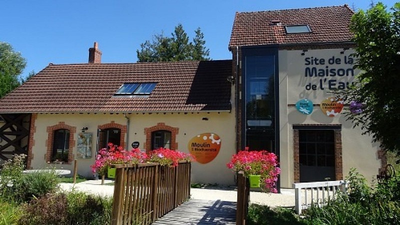 Maison de l'eau à Neuvy -Sur- Barangeon