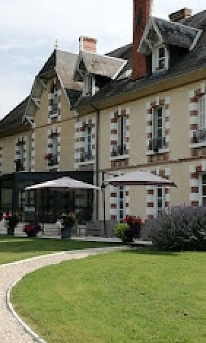 Hôtel à Neuvy-sur-Barangeon Le Domaine de Croix en Sologne