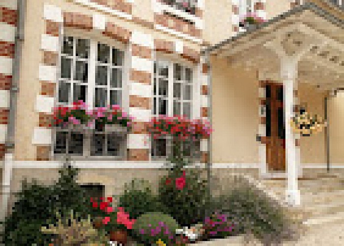 Hôtel à Neuvy-sur-Barangeon Le Domaine de Croix en Sologne