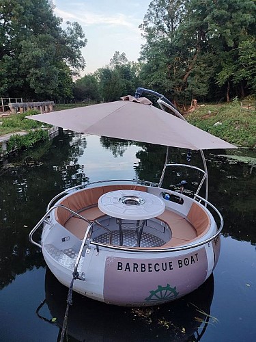 Barbecue Boat