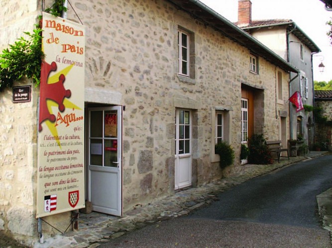 Maison de pays de Saint Auvent_1