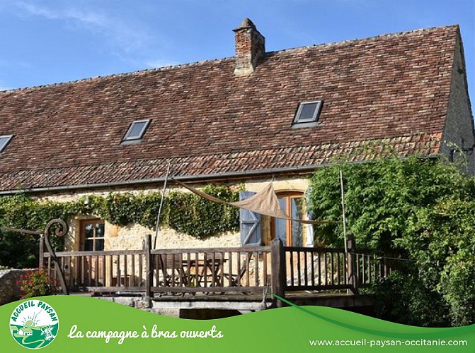 L'arche de marcilhac Activité artisanale, Gîte de séjour, Casse-croute, Gîte, Visite de ferme à Lamothe-Fénelon