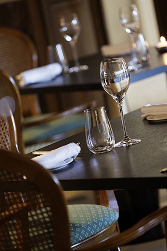 2025-chateaudesiran-salleamanger