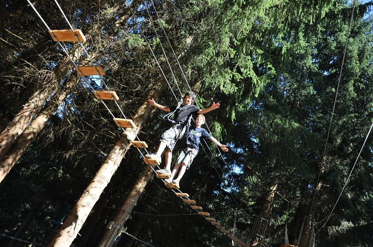 Parcours acrobatique forestier du Mont Favy
