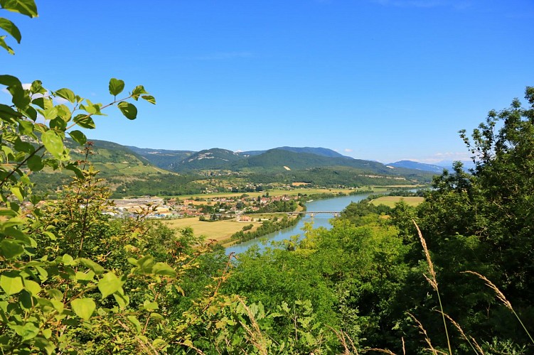 Quirieu, medieval site