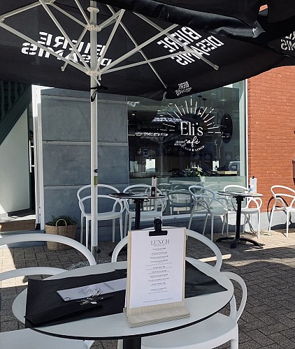 Terrasse ext 2 ©Eli's Café