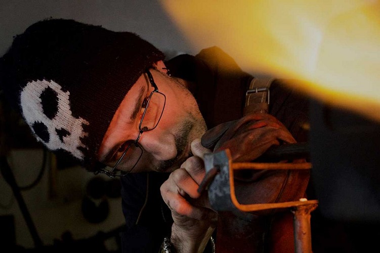 211D1A11-D27F-41BA-AAFA-CB5952FA79D7_1_201_a