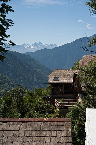 Montgellafrey Rathaus