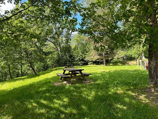 Picnic area Cheminées des Fées