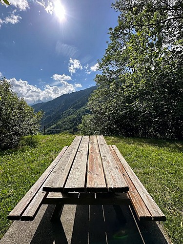 Picnic area Cheminées des Fées