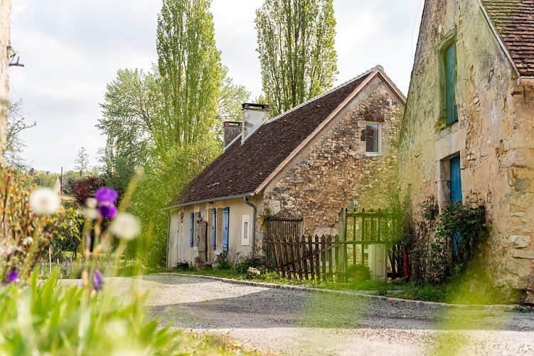 LA MAISON PRINCIPALE DU GENETIN