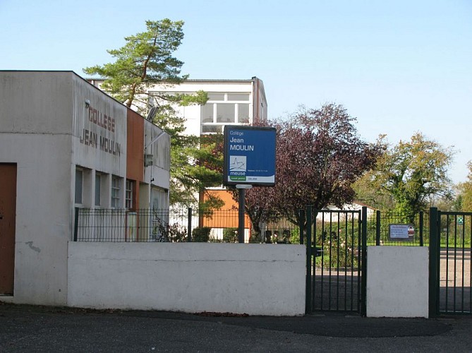 Collège Jean Moulin (km 90)