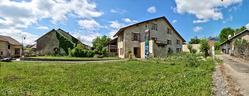 Maison du Marais de Lavours