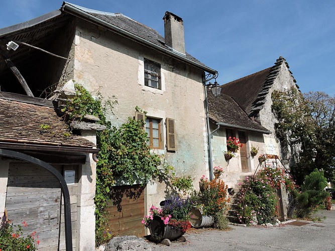 Salle d'exposition du Caveau Bugiste