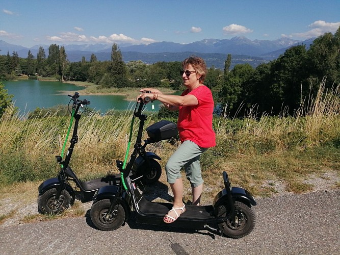 Electric scooter rental