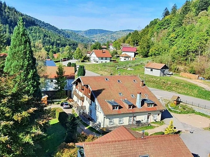 WOHNUNG 15 PERSONEN GÎTE DES SAPINS