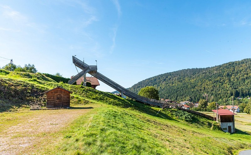Le tremplin de saut à ski