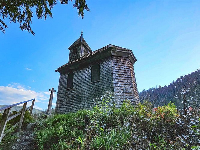 THE CHAPEL OF SAINT-JACQUES DE KICHOMPRÉ