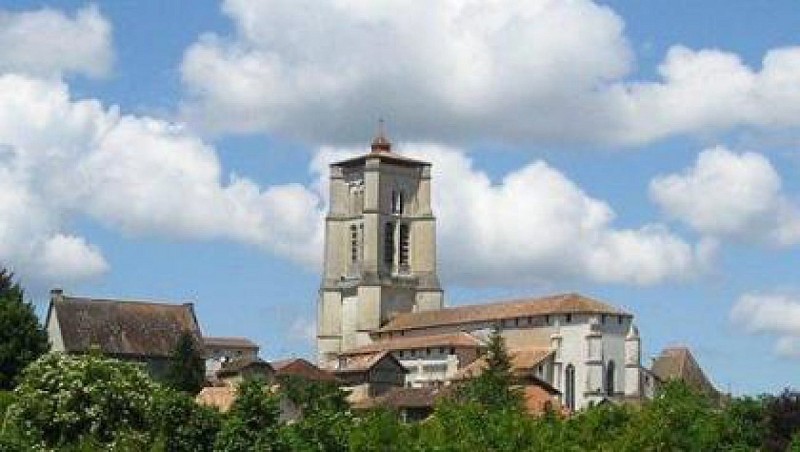 eglise-fortifiee-St-Astier