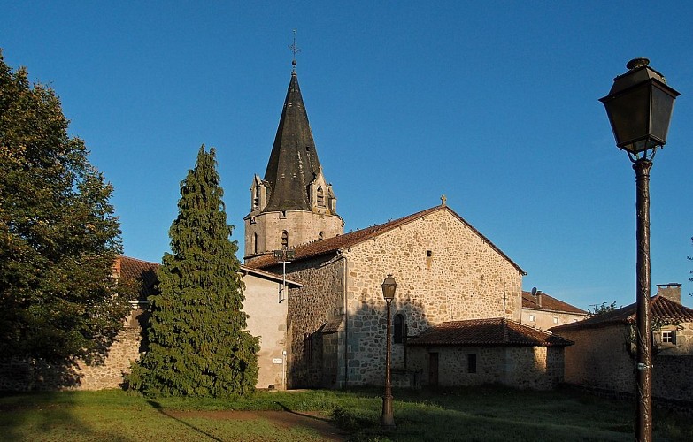 Église_Saint-André,_Abjat-sur-Bandiat