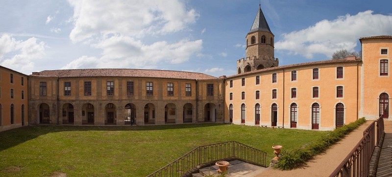 SOREZE ABBEY-SCHOOL