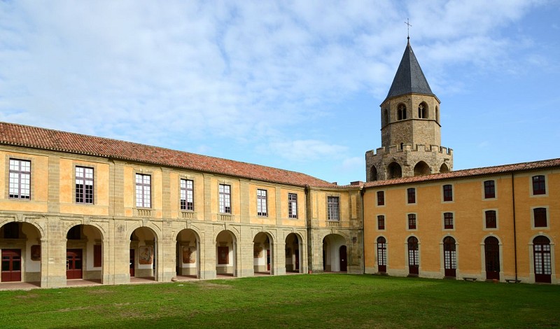 SAINT-MARTIN BELL TOWER