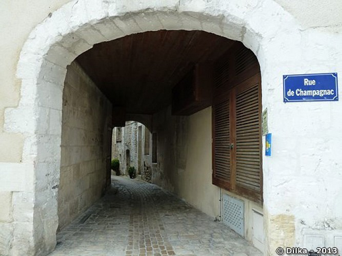 Rue médiévale de Champagnac