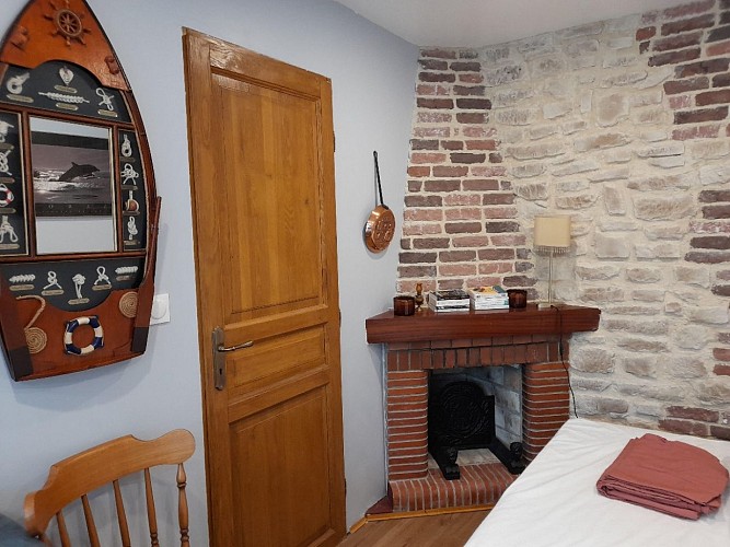 gite-des-myrtilles-cheminee