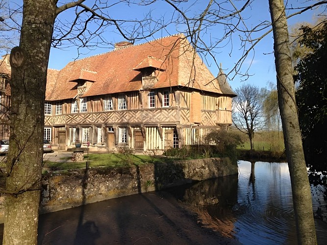 Manoir de Coupesarte entre Lisieux et Livarot manoir