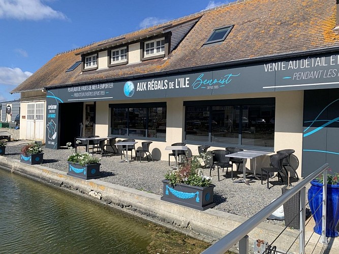 Aux Régals de l'île Benoist et la spéciale de Courseulles
