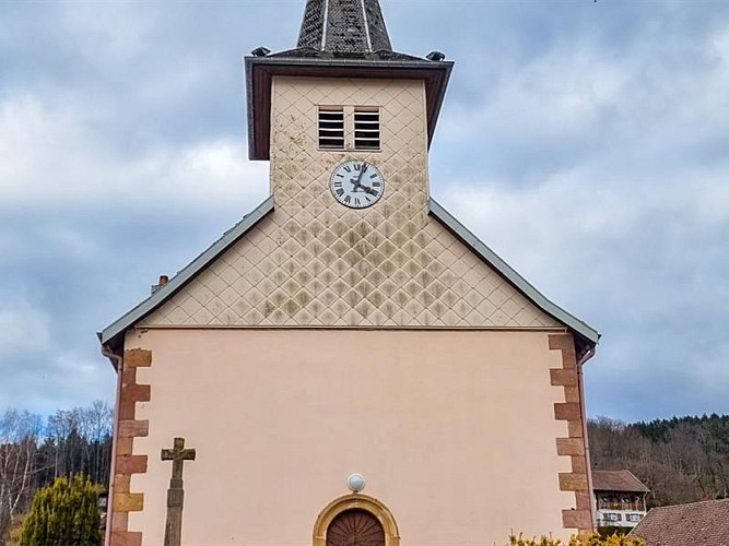 DIE KIRCHE SAINT-PIERRE IN REHAUPAL
