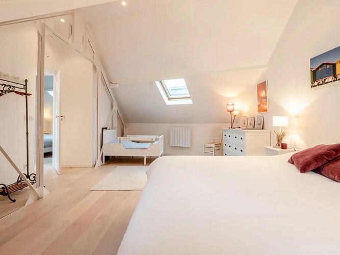 tr_h-1200,w-1600,pr-true,fo-auto-8