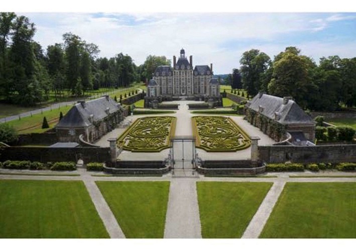 Chateau-de-Balleroy-2