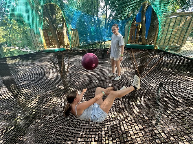 Parcours dans les arbres (parcours filet)