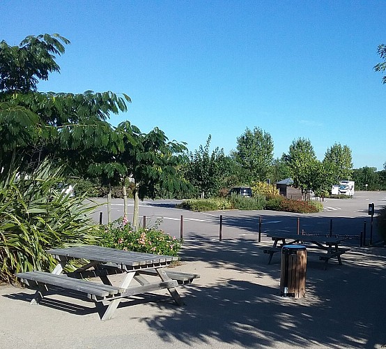 AIRE DE CAMPING-CAR PARK