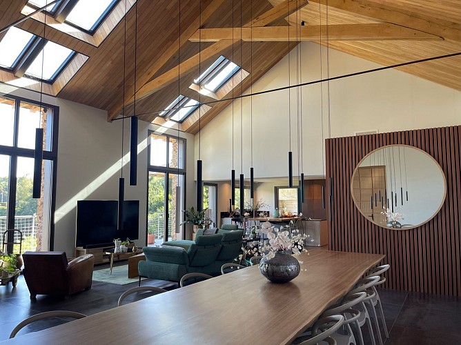 E207ACC4-8599-4A73-BF9F-C07A00AB63C6