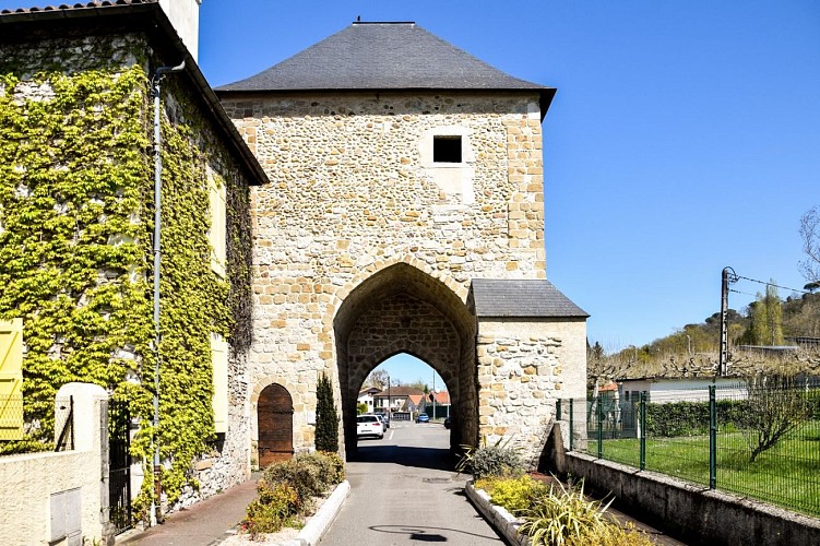 Coteau de Bastarrous - Porte de la prison
