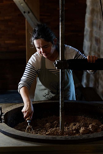 EI2Q2633-pressee-chaudron-Anne-1_3