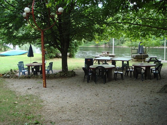 Magali Plage_Terrasse exterieure tables_2