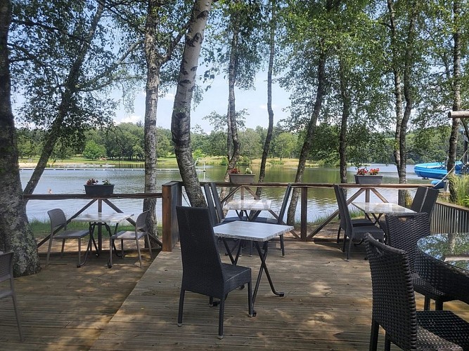 LaCastanha-restaurantVueLac_Beynat_2