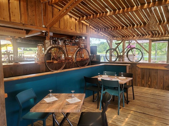 LaCastanha-restaurantPaillotteInterieur_Beynat_6