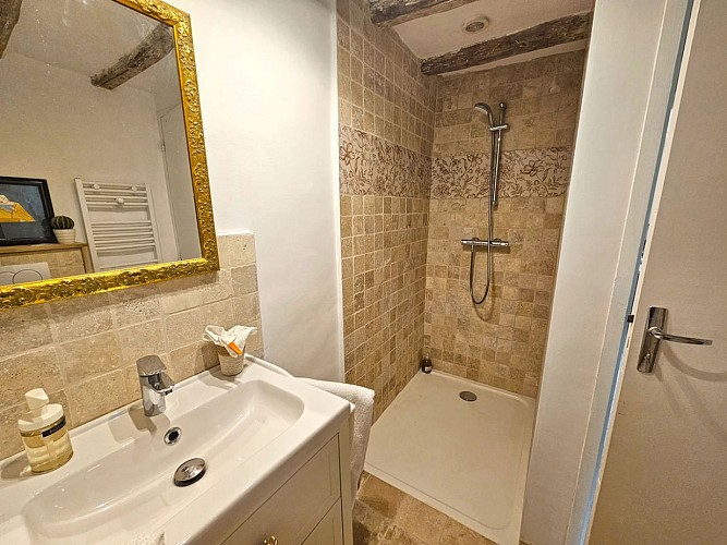 SalleDeBain02