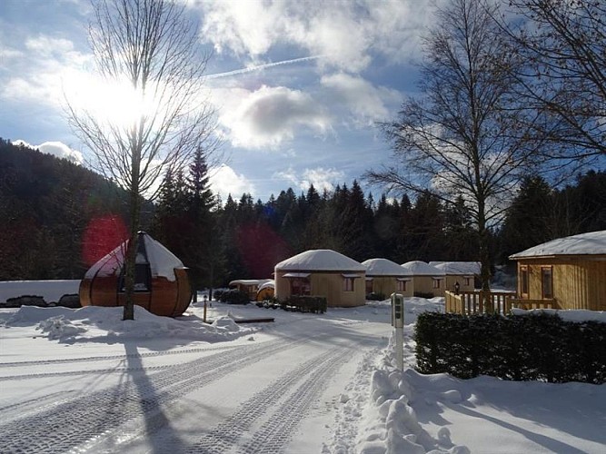 CHALETS - CAMPINGPLATZ BELLE HUTTE